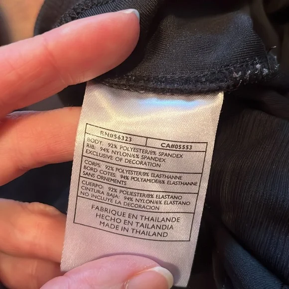 Like new Nike Fit Dry athletic capris - Picture 9 of 12